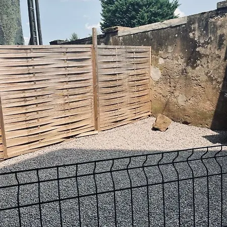 Avec Terrasse Privative * Celles-sur-Plaine
